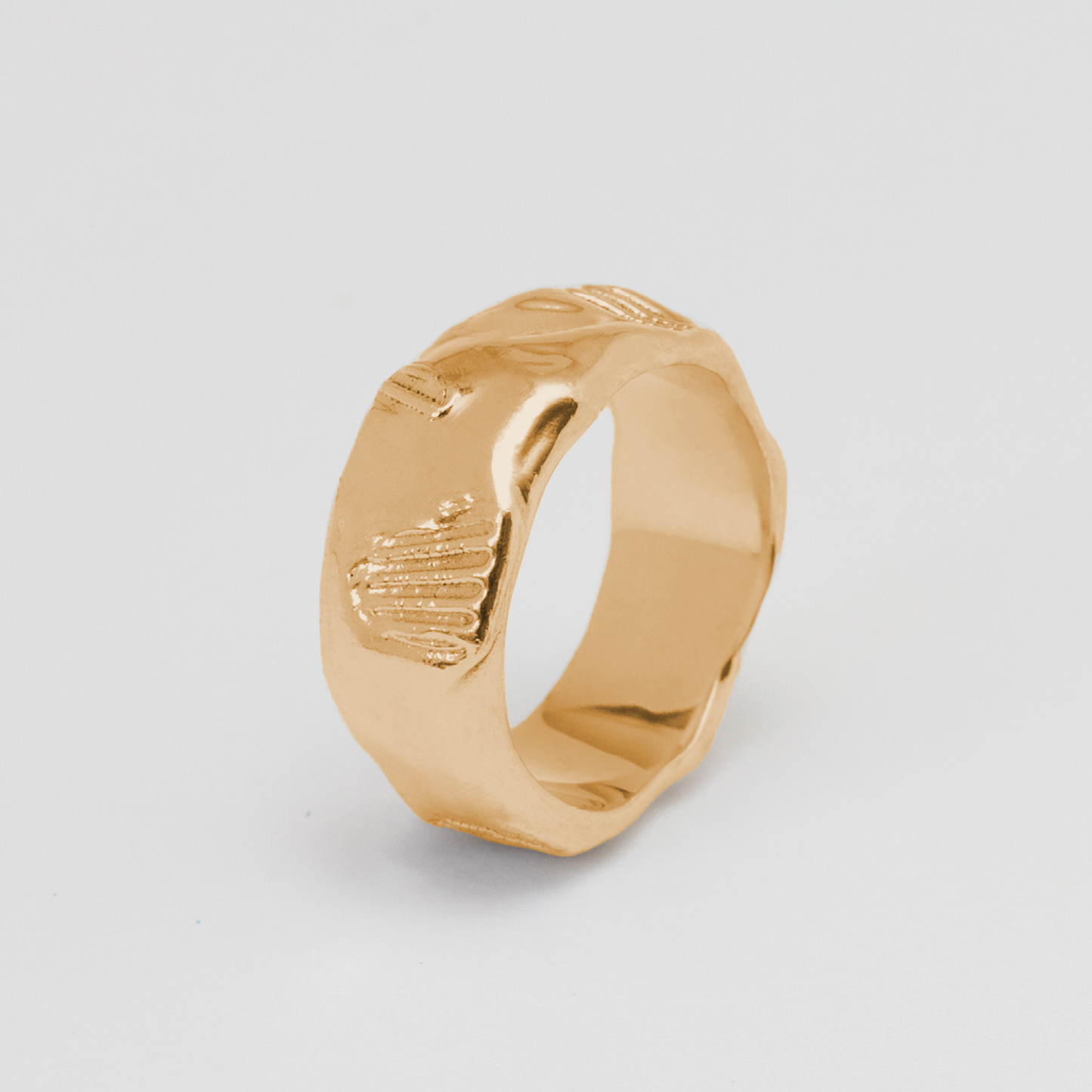 Large Fistral Gold Ring