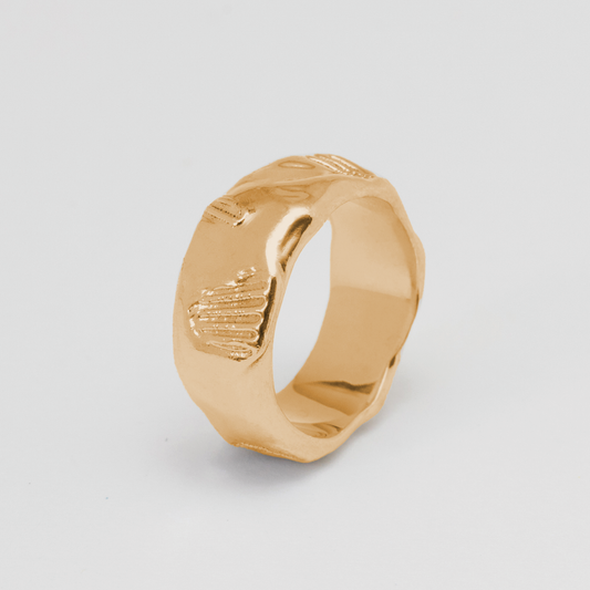 Large Fistral Gold Ring