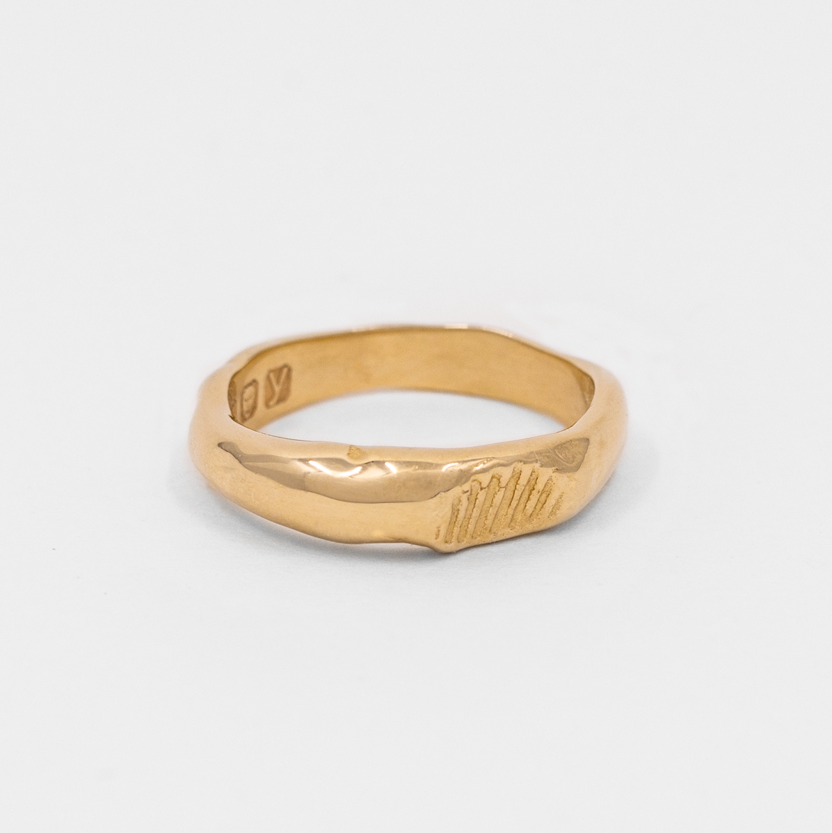 Small Fistral Gold Ring